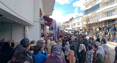 İzdiham Eruh'da: Büyük İndirim Kampanyası Kalabalığı Şaşkına Çevirdi