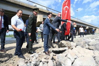 KARACABEY KURTULUŞ GÜNÜ ETKİNLİKLERİ RENKLİ GÖRÜNTÜLERE SAHNE OLDU