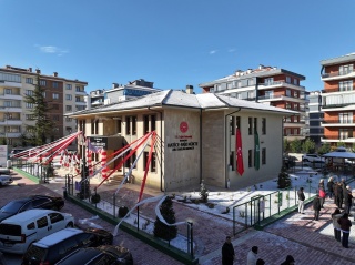 KARATAY BELEDİYESİ HAYIRSEVER İSMAİL NÜKTE'NİN AÇTIĞI AİLE SAĞLIĞI MERKEZİYLE VATANDAŞLARA HİZMET SUNUYOR