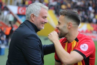 KAYSERİSPOR - FENERBAHÇE MAÇINDA İLK YARIDA FENERBAHÇE'NİN 2-0'LIK ÜSTÜNLÜĞÜ