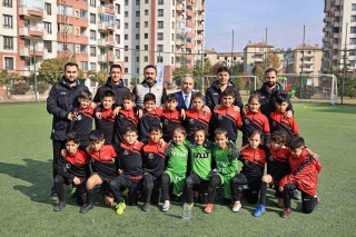KAYSERİSPOR U11 TAKIMI TALAS BELEDİYESİ FUTBOL TURNUVASINDA ŞAMPİYON OLDU