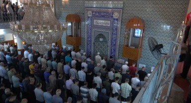 Kilis'te Bayram Namazı ile Başlayan Manevi Atmosfer