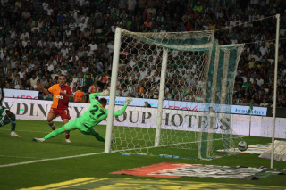 KONYASPOR VE GALATASARAY 1-1 BERABERE KALDI