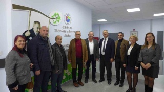 KUŞADASI TİCARET ODASI YÖNETİMİ TOBB ANAOKULU'NU ZİYARET ETTİ