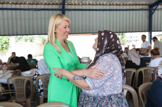 MERKEZEFENDİ BELEDİYE BAŞKANI YAŞLILARI UNUTMADI
