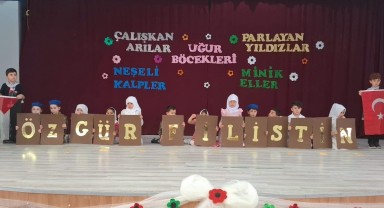 Minik Öğrenciler Kapanış Programında Yeteneklerini Sergiledi