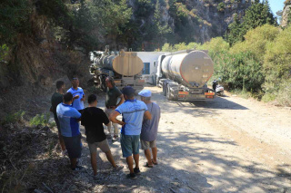 MUĞLA BÜYÜKŞEHİR BELEDİYESİ DATÇA İLÇESİ YAZI MAHALLESİ SU SORUNUNU ÇÖZÜYOR