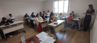 ODUNPAZARI BELEDİYESİ GENÇLERE ÜCRETSİZ LGS HAZIRLIK ATÖLYELERİ DÜZENLİYOR