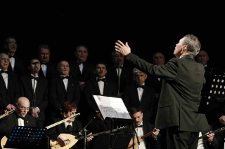 ODUNPAZARI HALK EĞİTİM MERKEZİ TÜRKÜ ZİYAFETİ BÜYÜK BEĞENİ TOPLADI