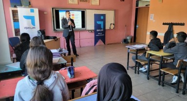 Ortaokul Öğrencilerine Meslek Danışmanlığı Semineri Verildi