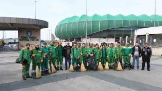 OSMANGAZİ BELEDİYESİ BURSASPOR’A DESTEK VERİYOR