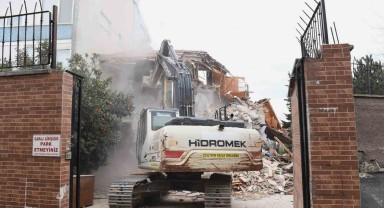 Osmangazi Belediyesi Tarihi Surları Koruyor