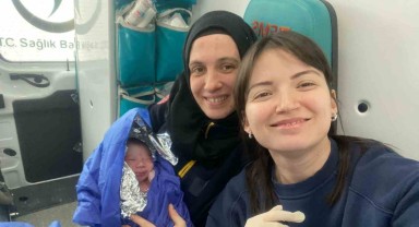 Safranbolu’da Ambulansta Doğum Heyecanı
