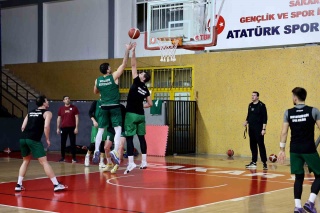SAKARYA BÜYÜKŞEHİR BASKETBOL TAKIMI, TARAFTARINI BEKLİYOR