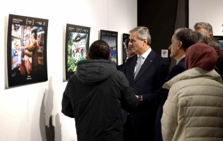 SAKARYA BÜYÜKŞEHİR BELEDİYE BAŞKANI ÖDÜLLERİ TAKDİM ETTİ