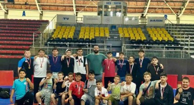 Sakarya'nın Güreşçilerinden Büyük Başarı
