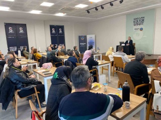 SERDİVAN BELEDİYESİ, EBEVEYNLERE YÖNELİK ÇOCUK GELİŞİM SEMİNERİ DÜZENLEDİ