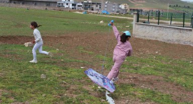 Siirt'te Renkli Uçurtma Şenliği