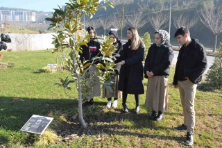SİNA MESLEKİ VE TEKNİK ANADOLU LİSESİ ÖĞRENCİLERİNDEN BOTANİK BAHÇESİ GEZİSİ