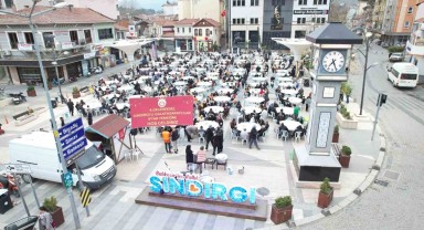 Sındırgı’da Geleneksel İftar Organizasyonu Düzenlendi