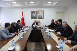 SİNOP'TA KIŞ TEDBİRLERİ TOPLANTISI GERÇEKLEŞTİRİLDİ