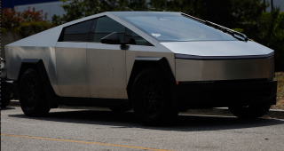 TESLA, ABD'DEKİ 27 BİN CYBERTRUCK ARACINI GERİ ÇAĞIRIYOR