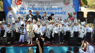 TOPLU SÜNNET ŞÖLENİNDE ÇOCUKLAR UNUTULMAZ BİR GÜN YAŞADI
