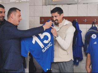 TRABZONSPOR'UN STOPERİ STEFAN SAVİC BUDUCNOST PODGORİCA'YI ZİYARET ETTİ
