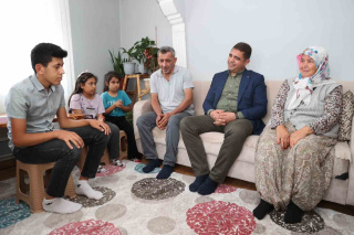 VALİ ASLAN'DAN GAZİMİZE ZİYARET