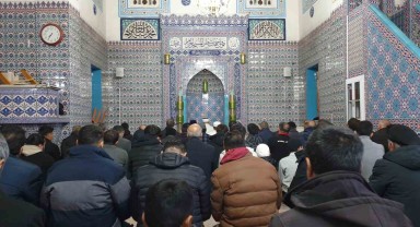 Van’ın Başkale ilçesinde Ramazanın İlk Teravih Namazı Kılındı