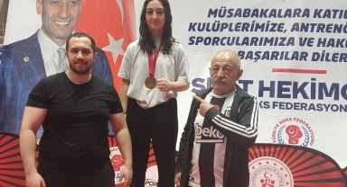 Yağmur Palut Erzincan'ı Temsil Ederek Türkiye Üçüncüsü Oldu