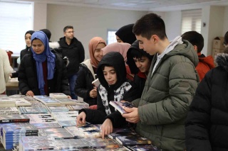 Yahyalı Belediyesi Kitap Günleri ile Kitapseverleri Buluşturuyor