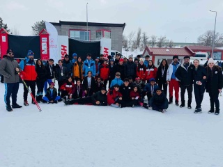 YÜKSEKOVALI SPORCULAR ERZURUM'DA 23 MADALYA KAZANDI!