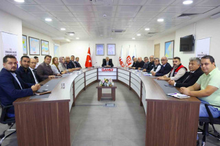 ZONGULDAK VALİLİĞİ AŞIRI YAĞIŞ TEDBİRLERİNİ TOPLADI