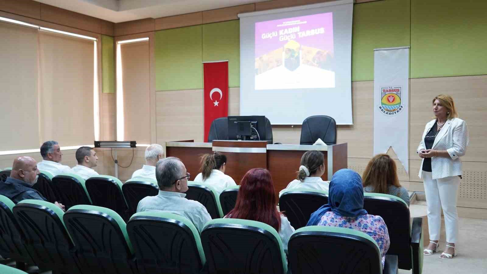 TARSUS BELEDİYESİ KADINA YÖNELİK ŞİDDETLE MÜCADELE KONUSUNDA BİLGİLENDİRME TOPLANTISI DÜZENLEDİ