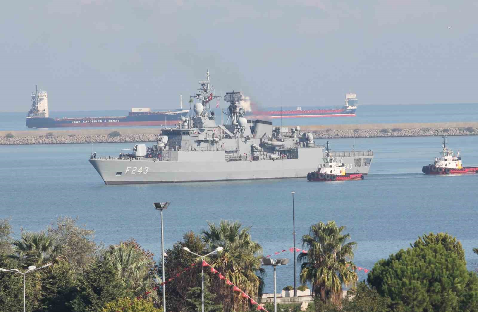 TCG YILDIRIM FIRKATEYNİ SAMSUN LİMANI'NDA ZİYARETE AÇILDI