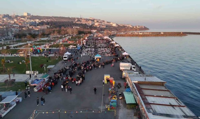 Tekirdağ Büyükşehir Belediyesi’nin düzenlediği iftar programında yaşanan sıkıntılar