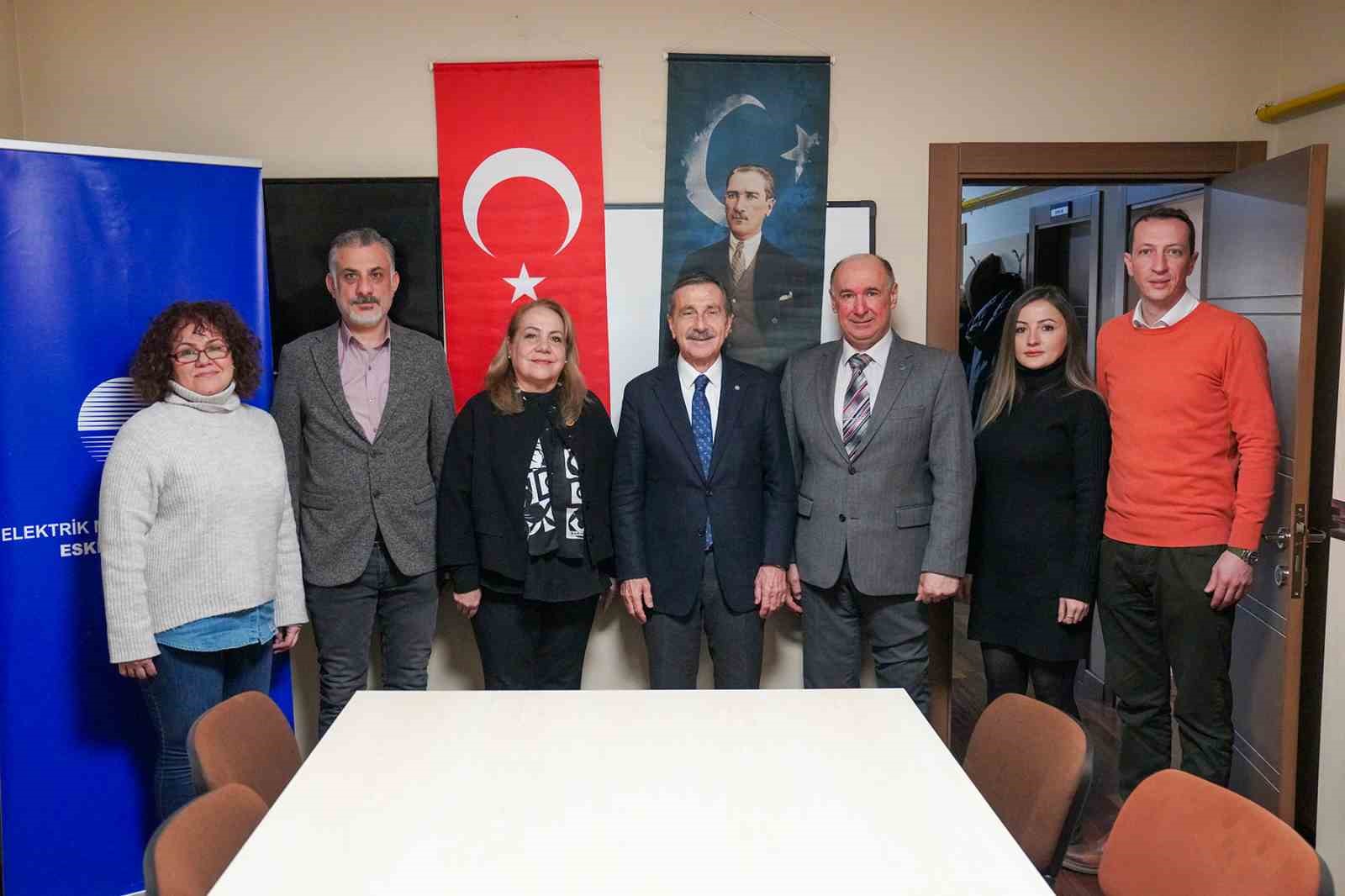 TEPEBAŞI BELEDİYE BAŞKANI MESLEK ODALARINI ZİYARET ETTİ