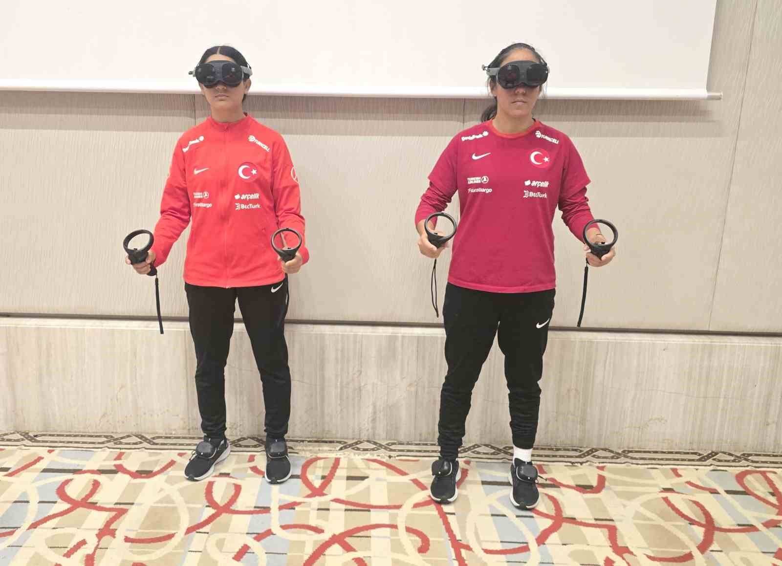 TFF, KADIN MİLLİ TAKIMLARINA SENSİBALL VR ANTRENMAN PROGRAMI UYGULUYOR