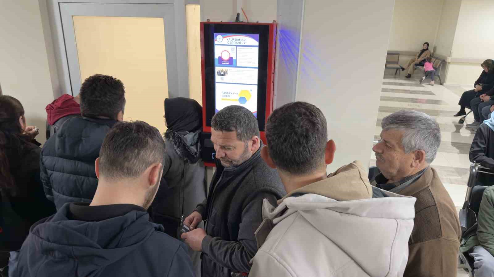 TOGÜ HASTANESİ DİJİTAL HASTA KAYIT CİHAZLARIYLA HİZMETE HIZ KAZANDIRDI