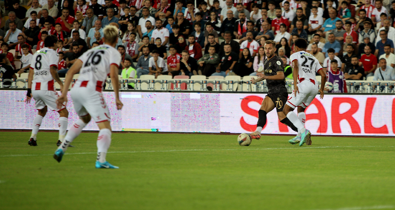 TRABZONSPOR SİVASSPOR MAÇINDA HEYECAN DORUKTA!