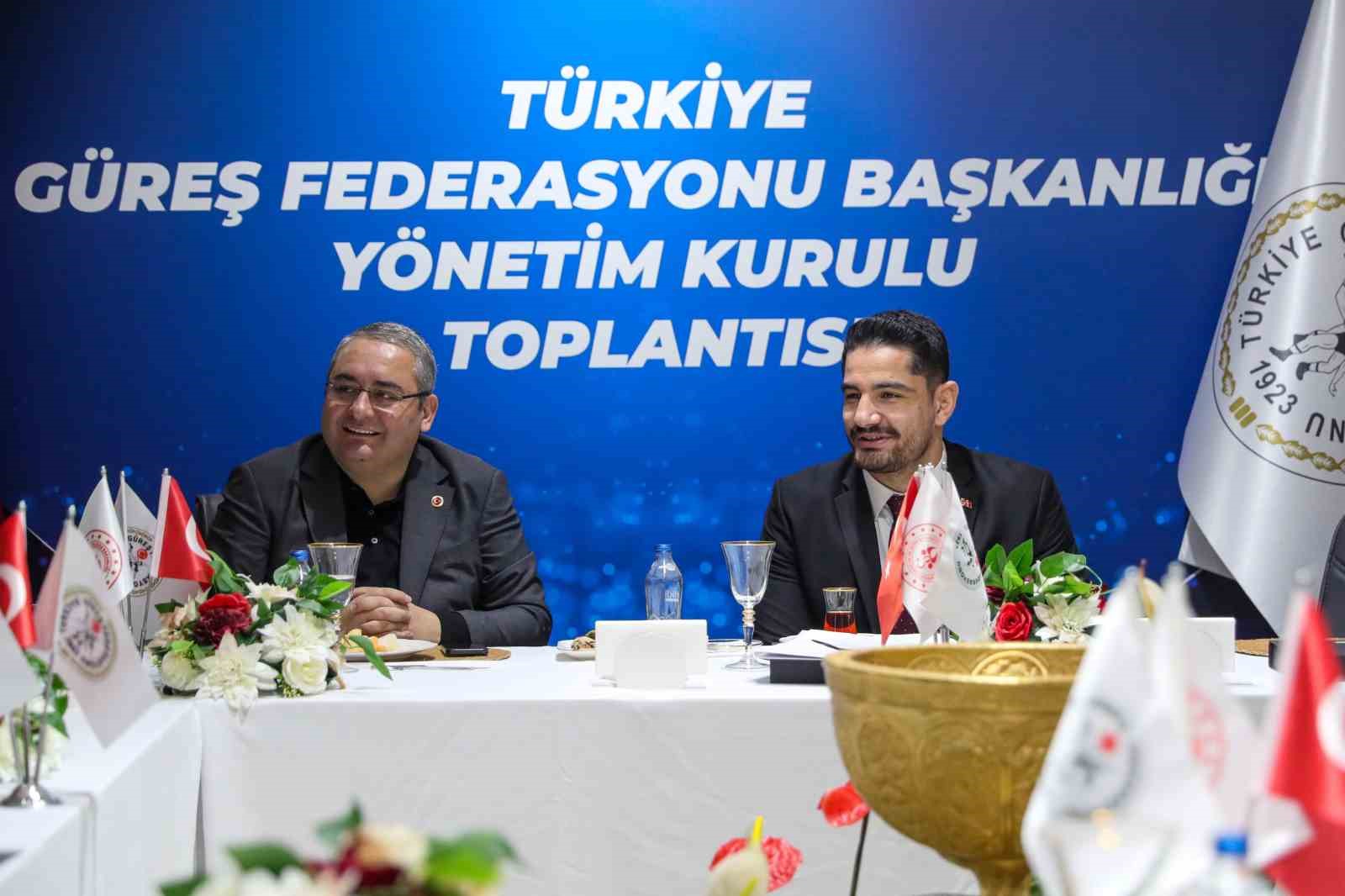 TÜRKİYE GÜREŞ FEDERASYONU YENİ YÖNETİM KURULU BELİRLENDİ