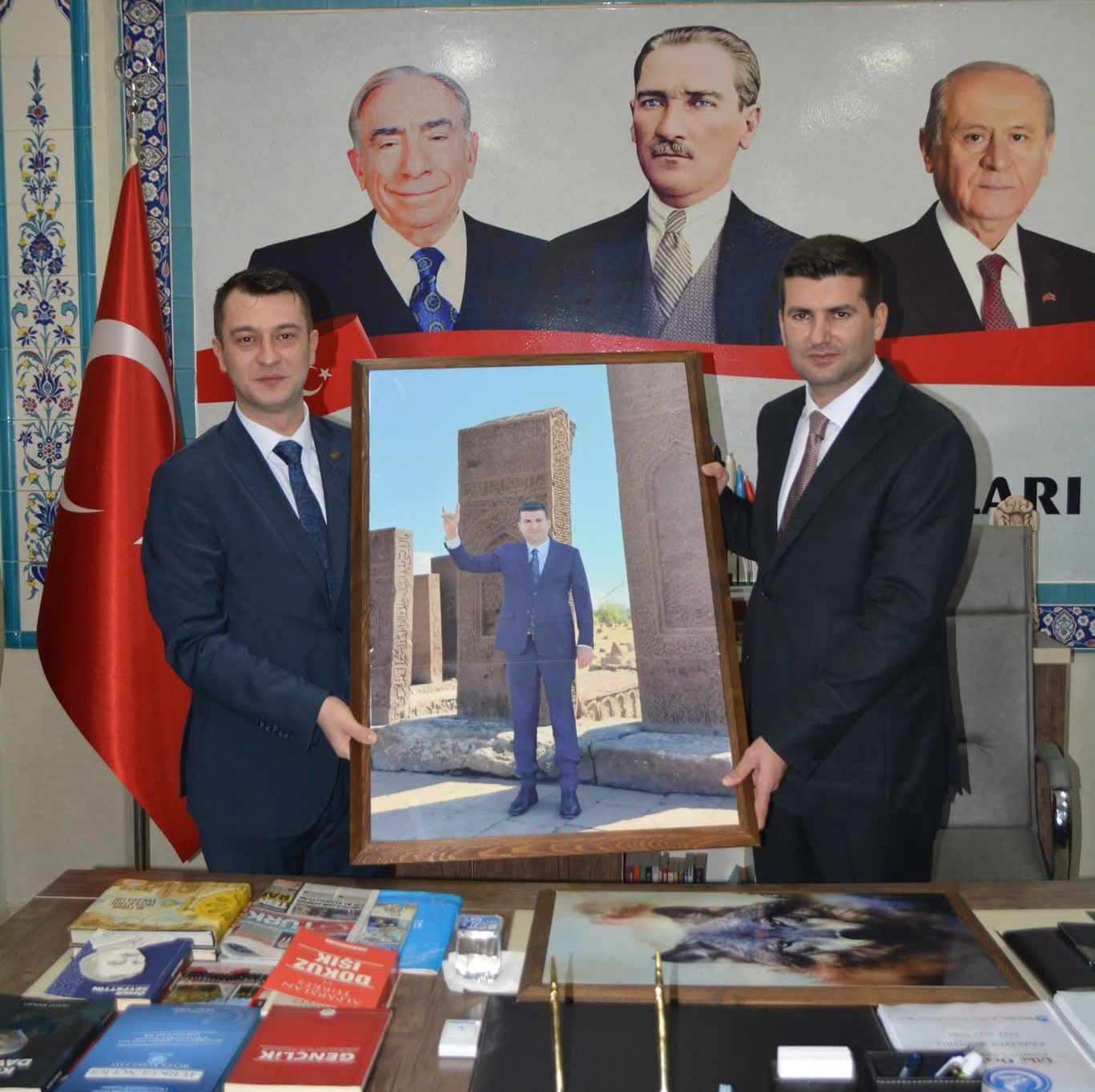 ÜLKÜ OCAKLARI GENEL BAŞKANI KÜTAHYA'DA GENÇLERLE BULUŞTU