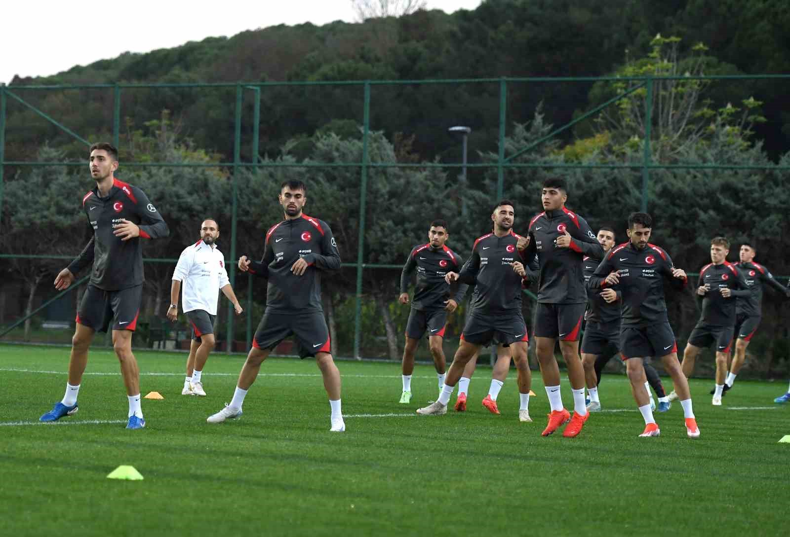 ÜMİT MİLLİ FUTBOL TAKIMI, LETONYA MAÇI HAZIRLIKLARINA BAŞLADI