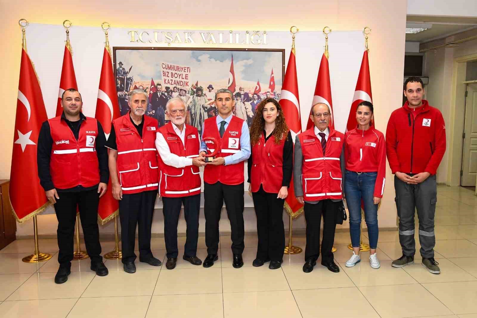 UŞAK VALİSİ DR. NACİ AKTAŞ'A HAYIRLI OLSUN ZİYARETLERİ