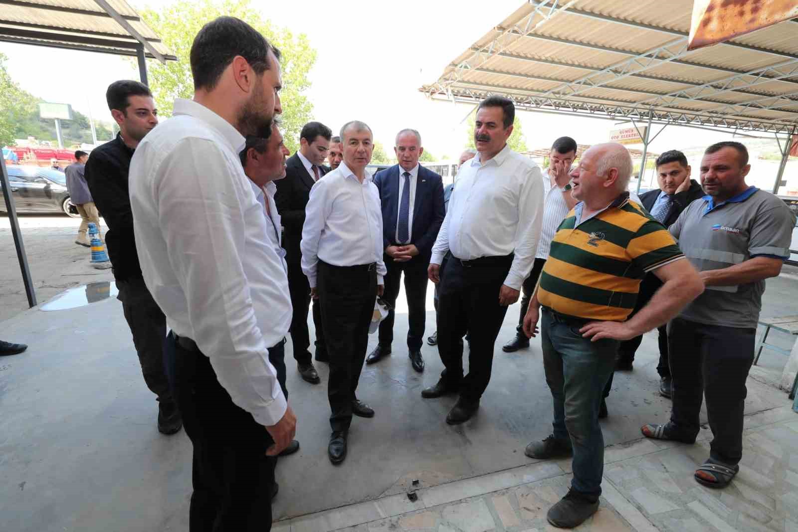 VALİ DORUK, KÖYLERİ ZİYARET EDİYOR
