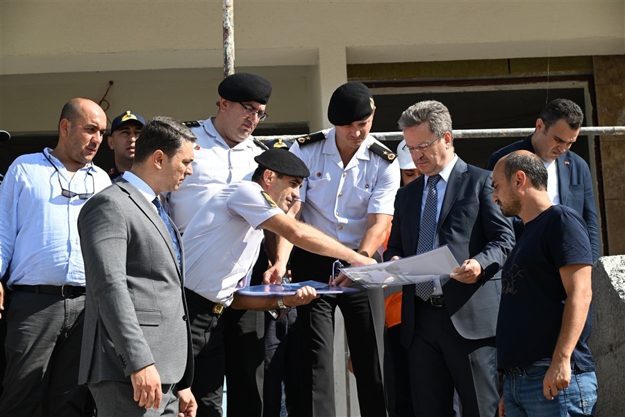 VALİ ENVER ÜNLÜ'NÜN SARUHANLI ZİYARETİ