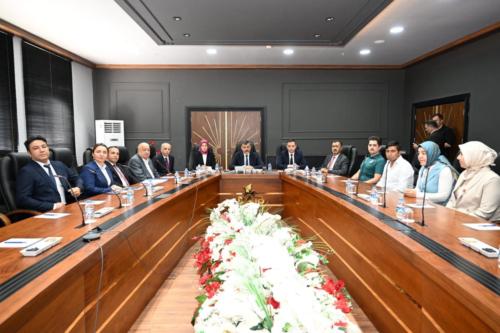 VALİ MUSTAFA ÇİFTÇİ ERZURUM GÜMRÜK MÜDÜRLÜĞÜ'NÜ ZİYARET ETTİ