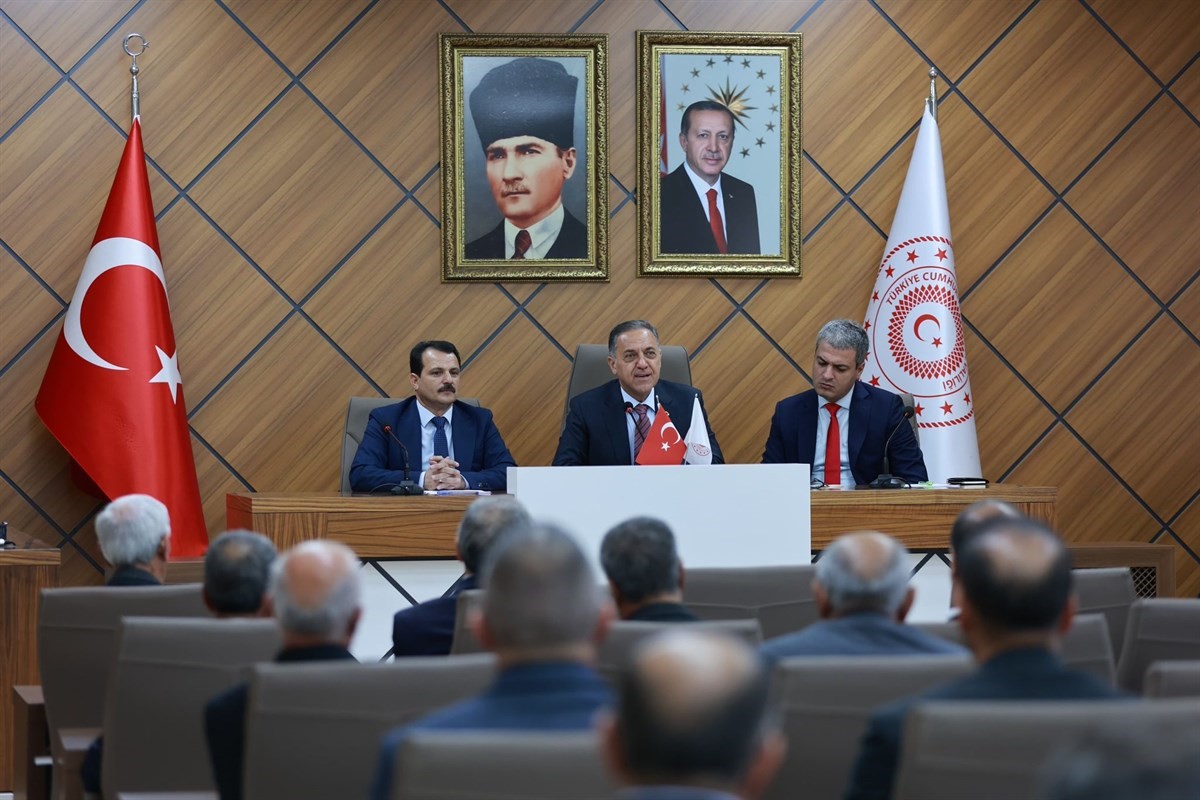 VALİ USTA, 2025 YILI BÜTÇE GÖRÜŞMELERİNE KATILDI