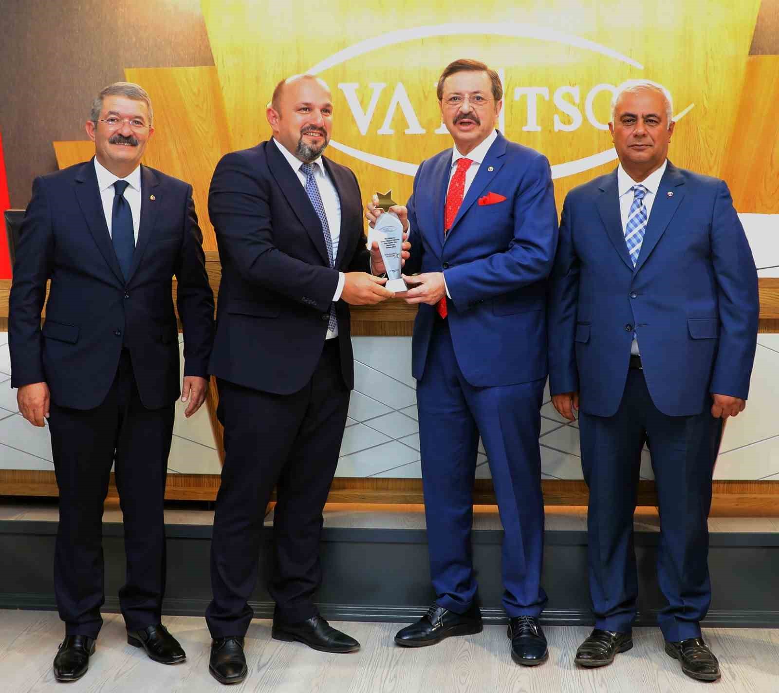 VEDAŞ İSTİHDAMA YAPTIĞI KATKIYLA ÖDÜLLENDİRİLDİ